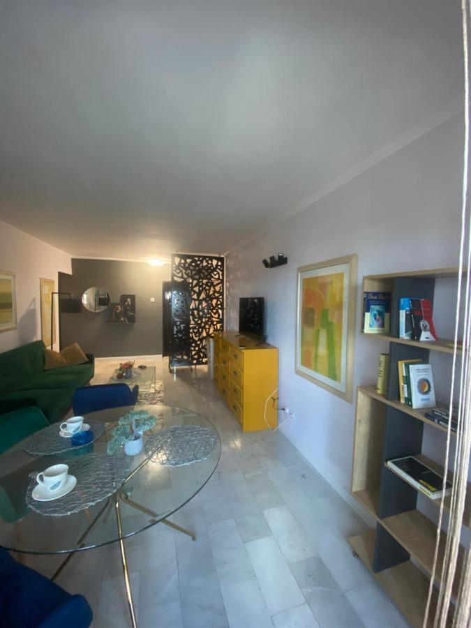 Victoriei Deluxe Suites Бухарест Экстерьер фото