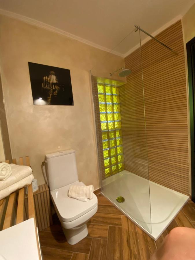 Victoriei Deluxe Suites Бухарест Экстерьер фото