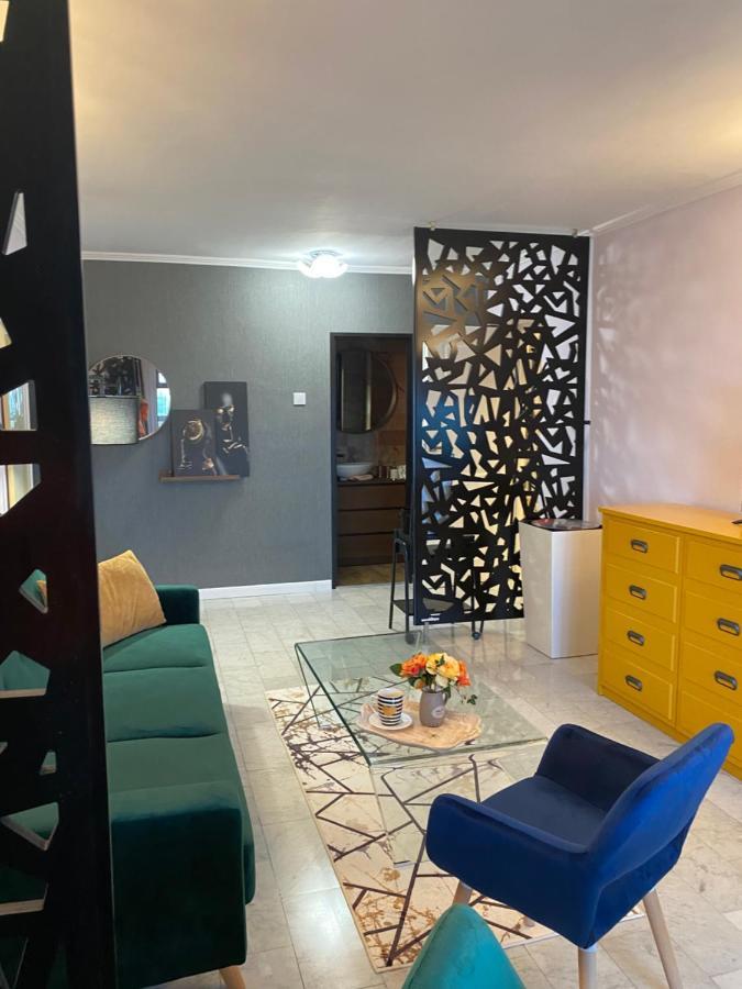 Victoriei Deluxe Suites Бухарест Экстерьер фото