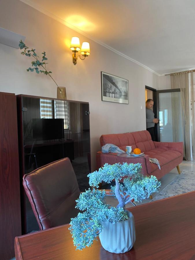 Victoriei Deluxe Suites Бухарест Экстерьер фото