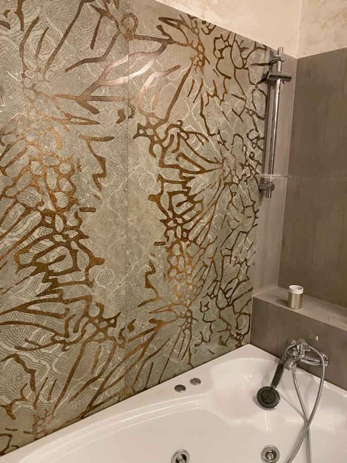 Victoriei Deluxe Suites Бухарест Экстерьер фото