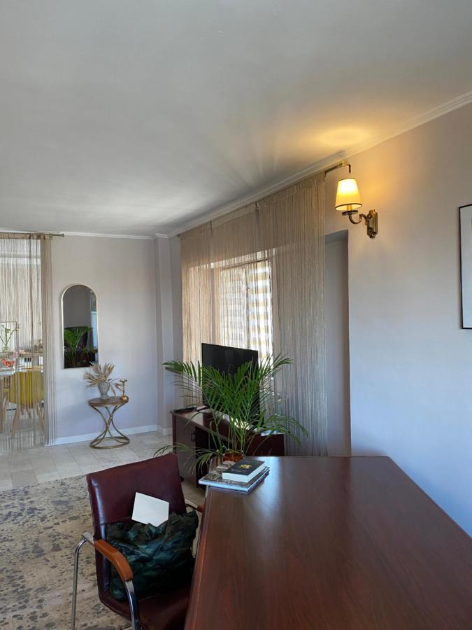 Victoriei Deluxe Suites Бухарест Экстерьер фото